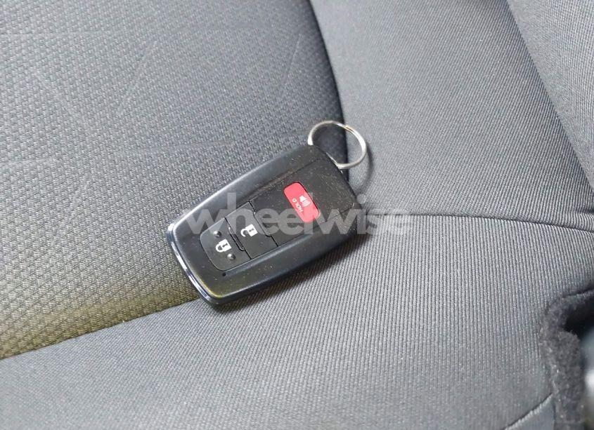 Photo 11 of 2025 Toyota Rav4 XLE (VIN 2T3W1RFVXSW374788)