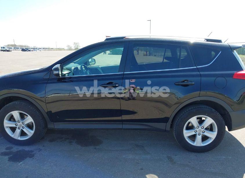 Photo 14 of 2013 Toyota Rav4 XLE (VIN 2T3WFREV0DW019201)