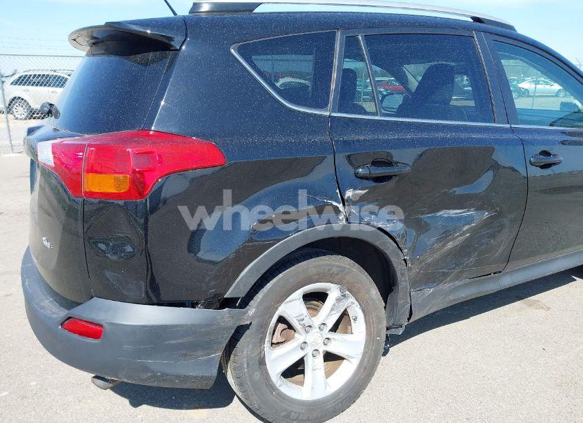 Photo 6 of 2013 Toyota Rav4 XLE (VIN 2T3WFREV0DW019201)