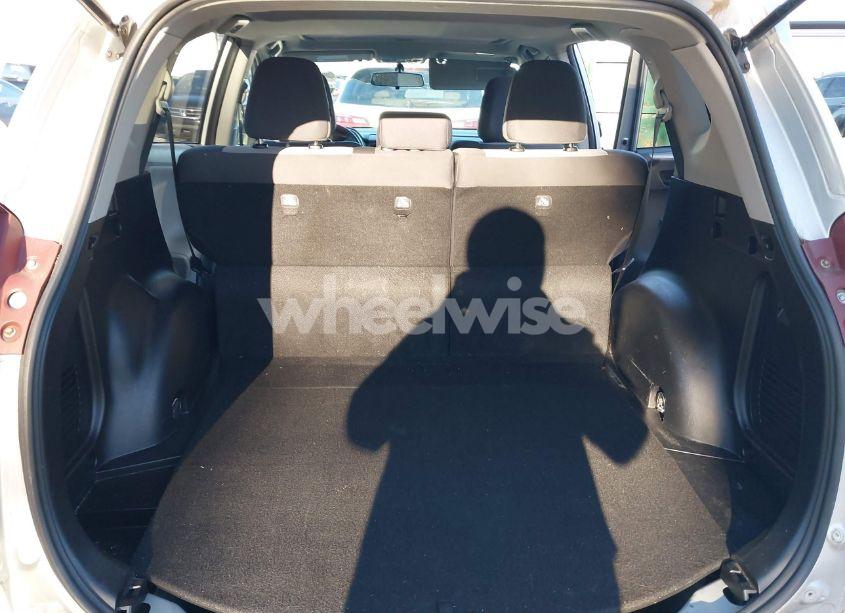 Photo 18 of 2013 Toyota Rav4 XLE (VIN 2T3WFREV0DW042381)