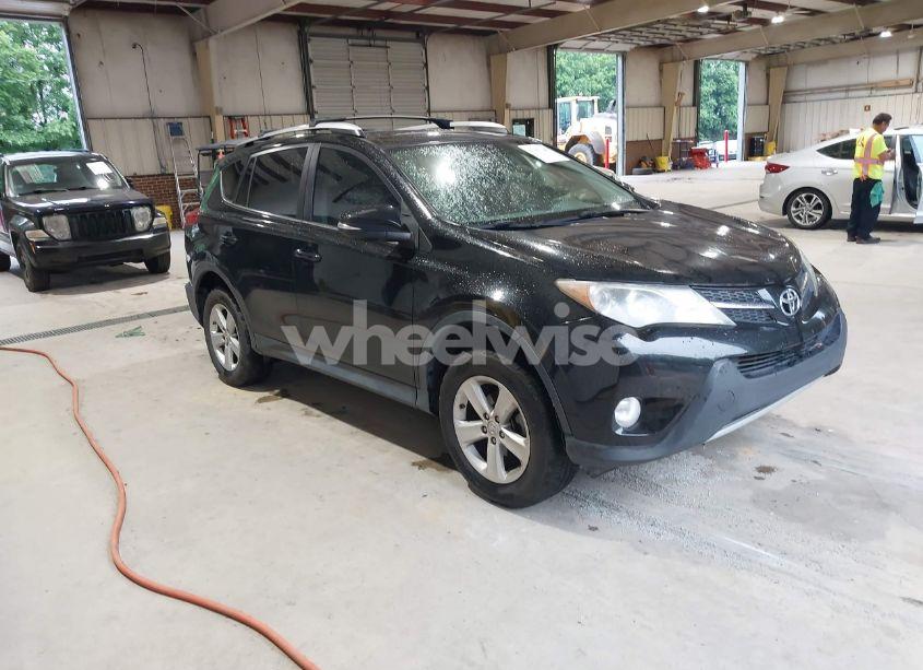 2013 Toyota Rav4 XLE (VIN 2T3WFREV0DW043014) main photo