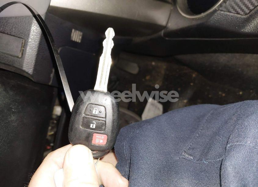 Photo 11 of 2013 Toyota Rav4 XLE (VIN 2T3WFREV0DW043014)