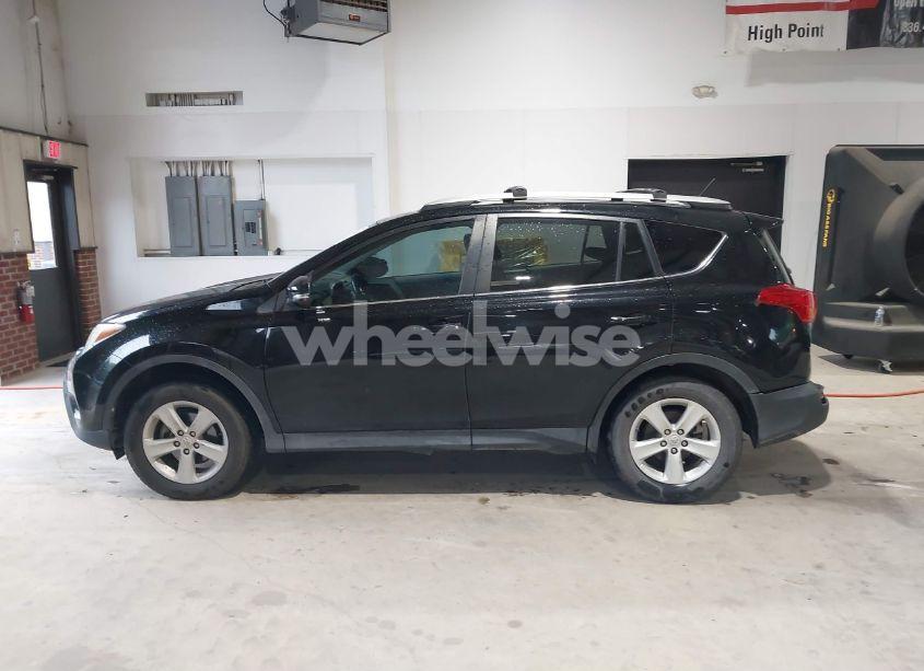 Photo 14 of 2013 Toyota Rav4 XLE (VIN 2T3WFREV0DW043014)