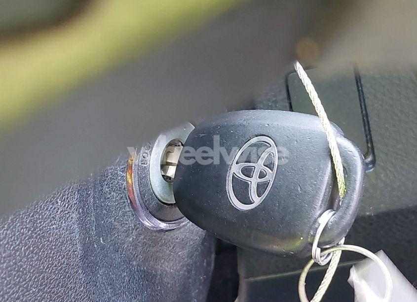 Photo 11 of 2013 Toyota Rav4 XLE (VIN 2T3WFREV0DW051372)