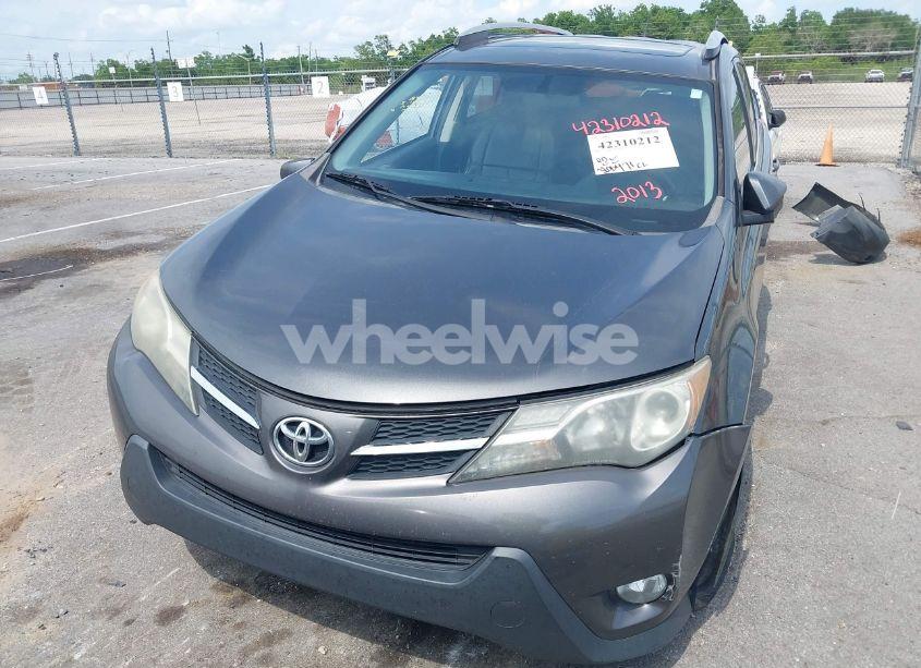 Photo 13 of 2013 Toyota Rav4 XLE (VIN 2T3WFREV0DW051372)