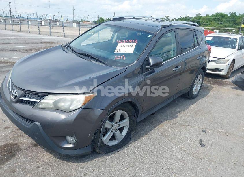 Photo 15 of 2013 Toyota Rav4 XLE (VIN 2T3WFREV0DW051372)