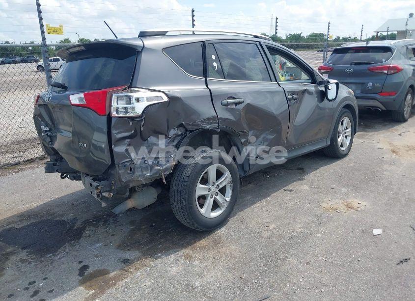 Photo 4 of 2013 Toyota Rav4 XLE (VIN 2T3WFREV0DW051372)