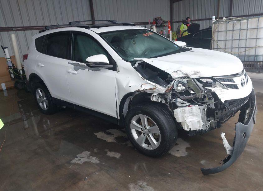 2014 Toyota Rav4 XLE (VIN 2T3WFREV0EW123205) main photo