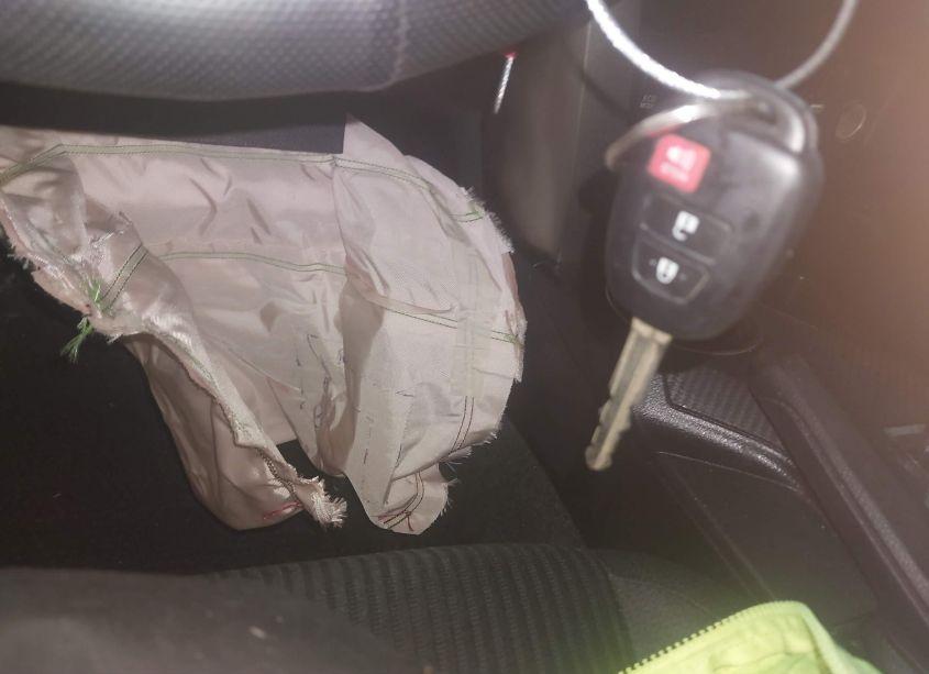 Photo 11 of 2014 Toyota Rav4 XLE (VIN 2T3WFREV0EW123205)