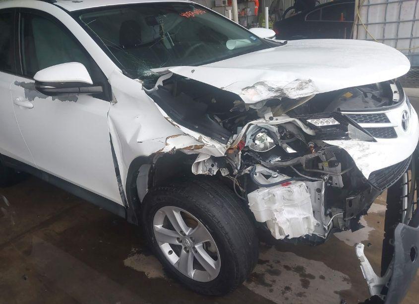 Photo 6 of 2014 Toyota Rav4 XLE (VIN 2T3WFREV0EW123205)