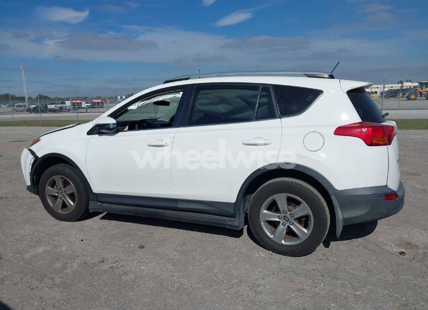 Photo 14 of 2015 Toyota Rav4 XLE (VIN 2T3WFREV0FW179453)