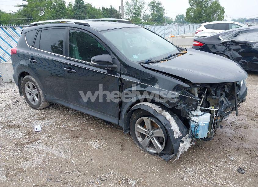 2015 Toyota Rav4 XLE (VIN 2T3WFREV0FW182871) main photo