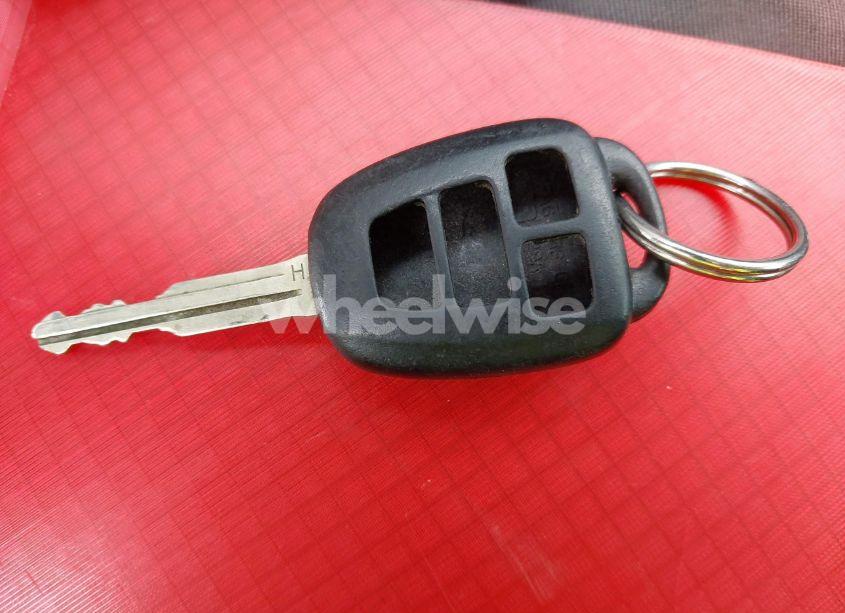 Photo 11 of 2015 Toyota Rav4 XLE (VIN 2T3WFREV0FW182871)