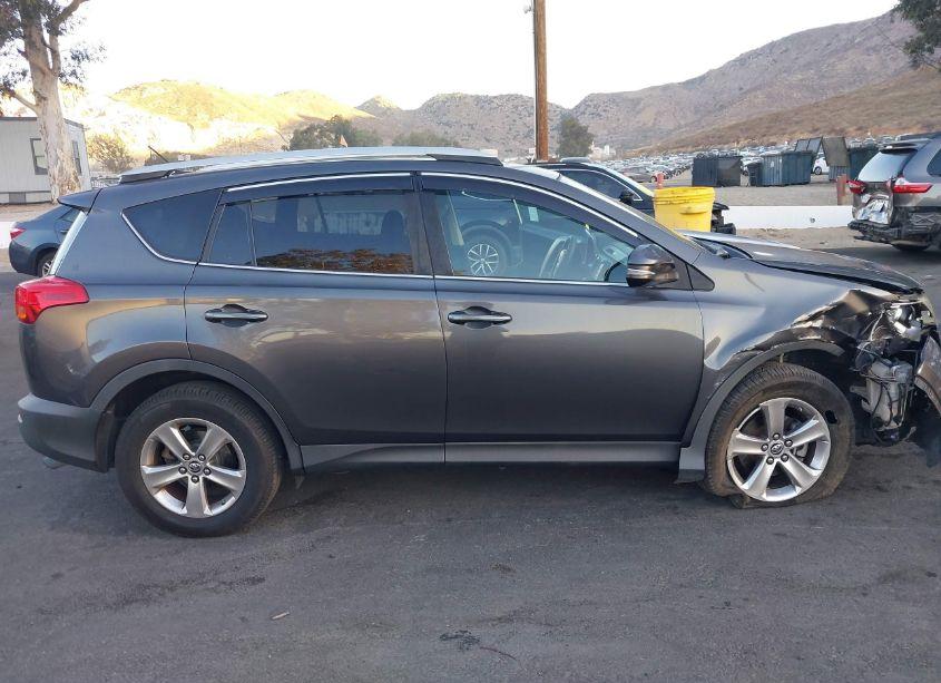 Photo 12 of 2015 Toyota Rav4 XLE (VIN 2T3WFREV0FW191702)
