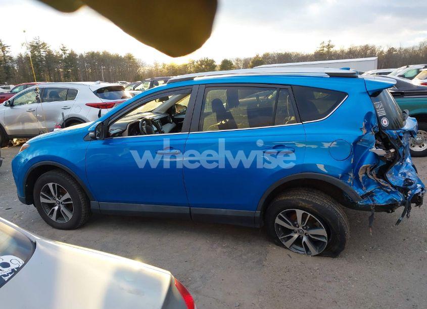 Photo 14 of 2016 Toyota Rav4 XLE (VIN 2T3WFREV0GW252533)