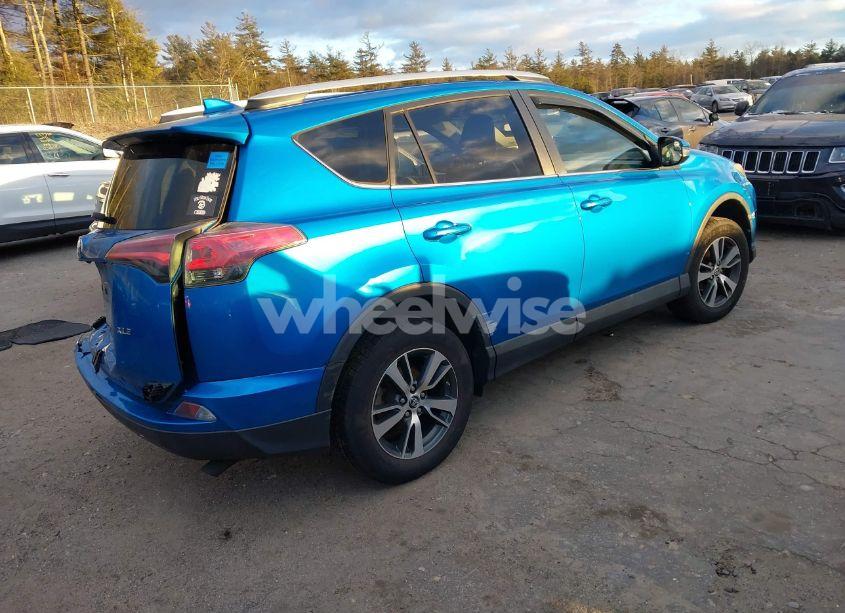 Photo 4 of 2016 Toyota Rav4 XLE (VIN 2T3WFREV0GW252533)