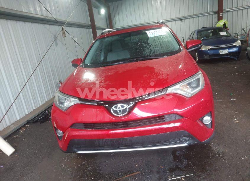 Photo 12 of 2016 Toyota Rav4 XLE (VIN 2T3WFREV0GW275097)