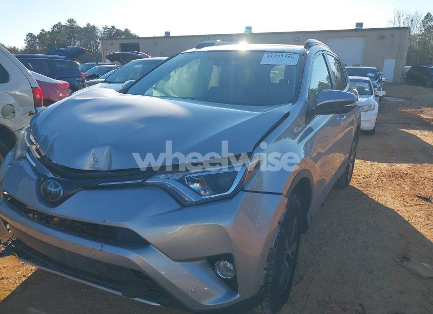 Photo 2 of 2016 Toyota Rav4 XLE (VIN 2T3WFREV0GW282440)