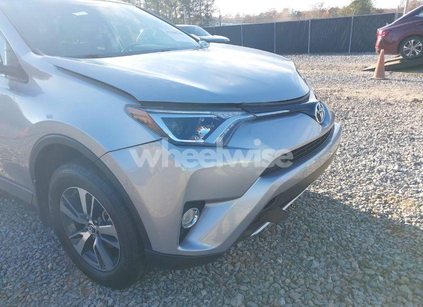 Photo 18 of 2016 Toyota Rav4 XLE (VIN 2T3WFREV0GW299447)