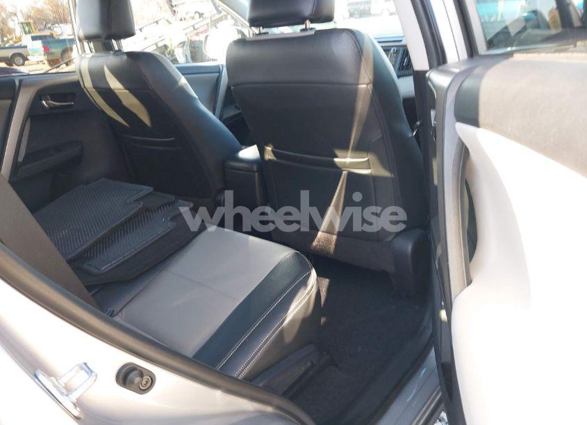 Photo 8 of 2016 Toyota Rav4 XLE (VIN 2T3WFREV0GW299447)