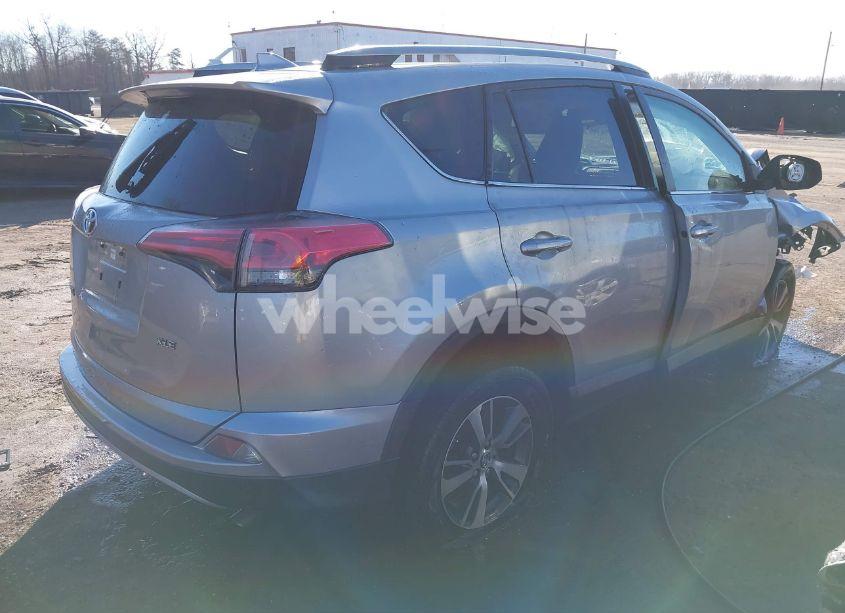 Photo 4 of 2017 Toyota Rav4 XLE (VIN 2T3WFREV0HW404005)