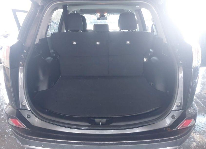 Photo 8 of 2018 Toyota Rav4 ADVENTURE/XLE (VIN 2T3WFREV0JW418606)