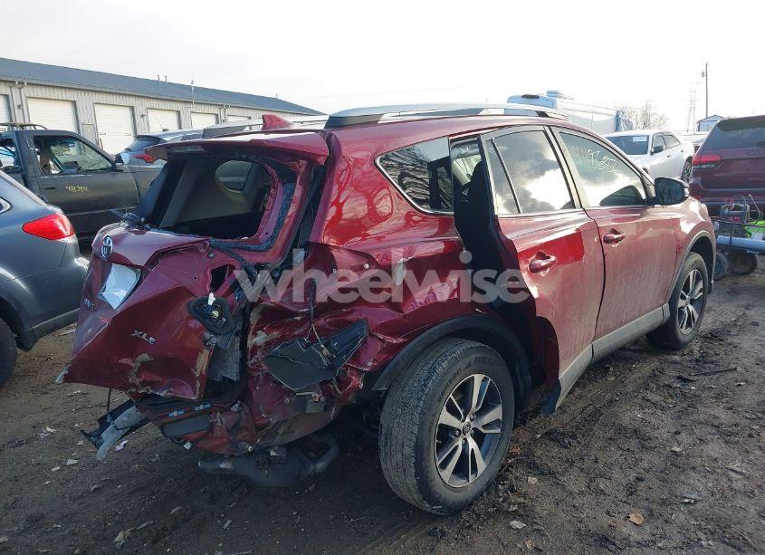 Photo 4 of 2018 Toyota Rav4 ADVENTURE/XLE (VIN 2T3WFREV0JW418721)