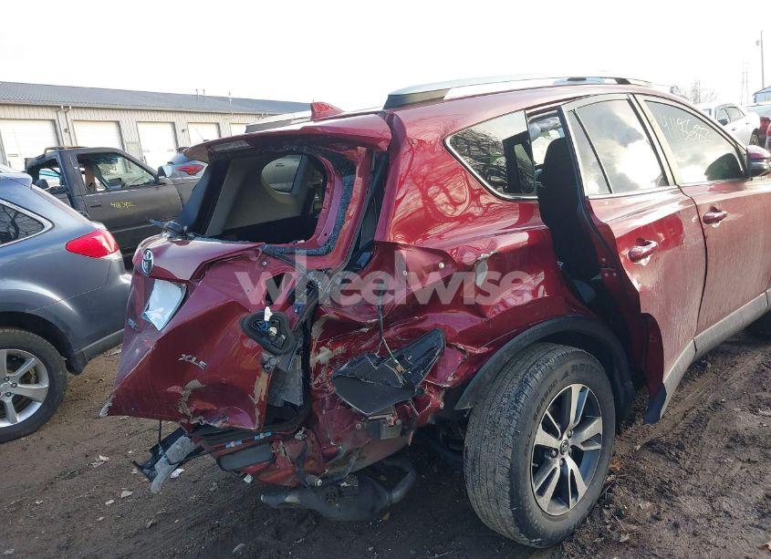 Photo 6 of 2018 Toyota Rav4 ADVENTURE/XLE (VIN 2T3WFREV0JW418721)