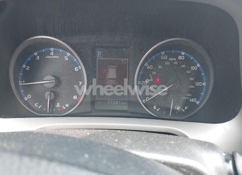 Photo 7 of 2018 Toyota Rav4 XLE (VIN 2T3WFREV0JW424275)