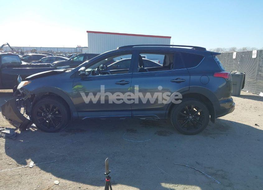 Photo 14 of 2018 Toyota Rav4 ADVENTURE/XLE (VIN 2T3WFREV0JW451962)