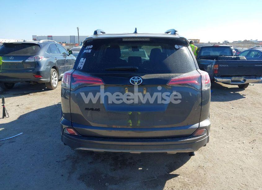 Photo 16 of 2018 Toyota Rav4 ADVENTURE/XLE (VIN 2T3WFREV0JW451962)