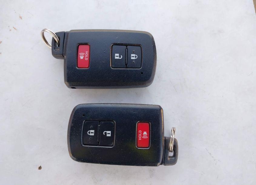 Photo 11 of 2018 Toyota Rav4 ADVENTURE/XLE (VIN 2T3WFREV0JW474688)