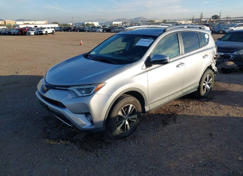 Photo 2 of 2018 Toyota Rav4 ADVENTURE/XLE (VIN 2T3WFREV0JW474688)
