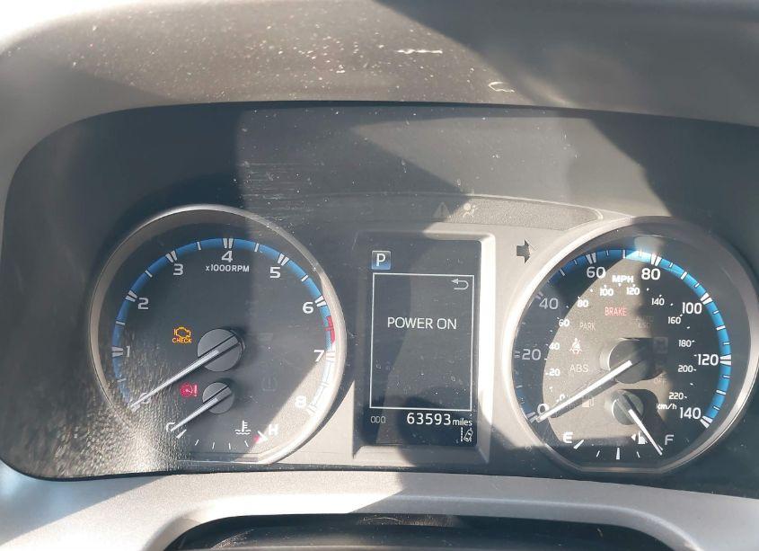 Photo 7 of 2018 Toyota Rav4 ADVENTURE/XLE (VIN 2T3WFREV0JW474688)