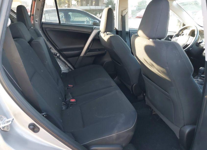 Photo 8 of 2018 Toyota Rav4 ADVENTURE/XLE (VIN 2T3WFREV0JW474688)