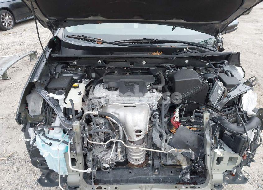 Photo 10 of 2018 Toyota Rav4 ADVENTURE/XLE (VIN 2T3WFREV0JW513117)