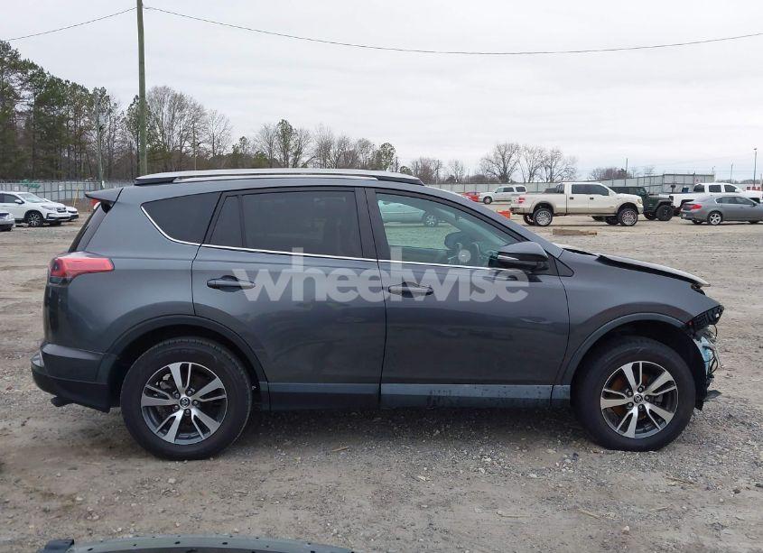 Photo 14 of 2018 Toyota Rav4 ADVENTURE/XLE (VIN 2T3WFREV0JW513117)