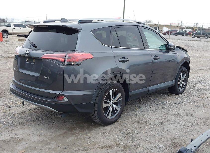 Photo 4 of 2018 Toyota Rav4 ADVENTURE/XLE (VIN 2T3WFREV0JW513117)