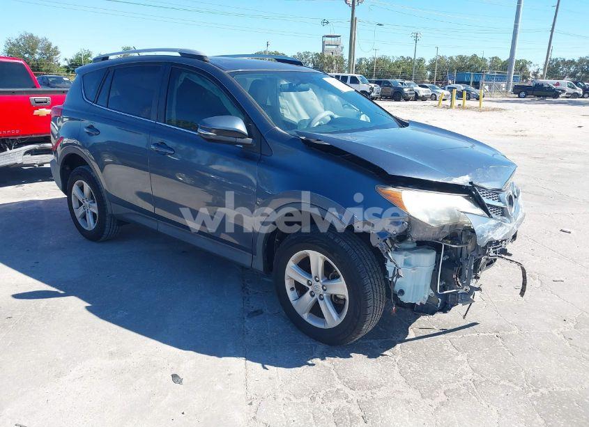 2013 Toyota Rav4 XLE (VIN 2T3WFREV1DW027341) main photo