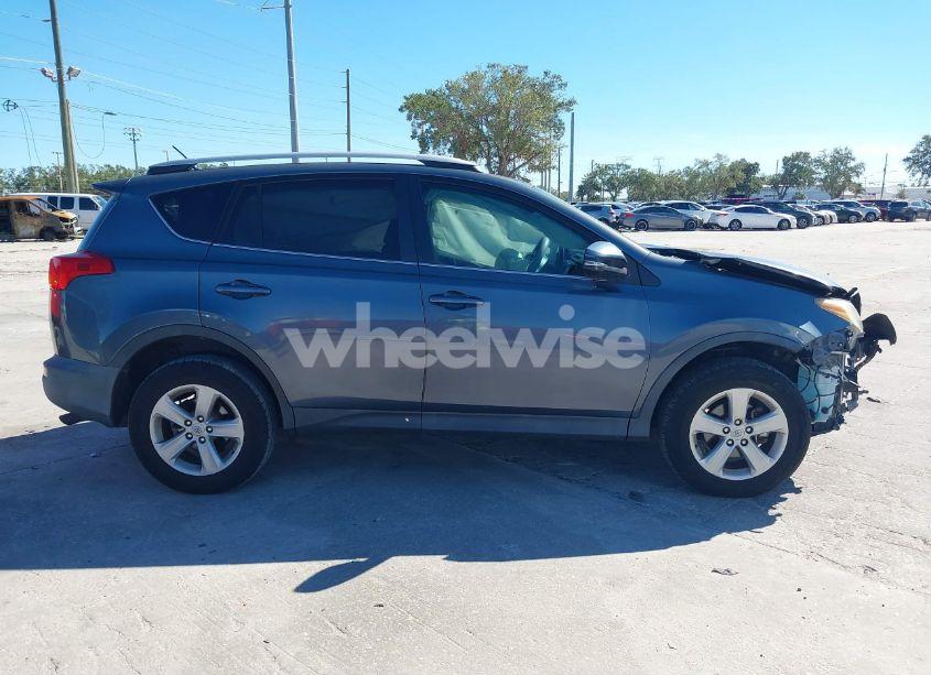 Photo 14 of 2013 Toyota Rav4 XLE (VIN 2T3WFREV1DW027341)