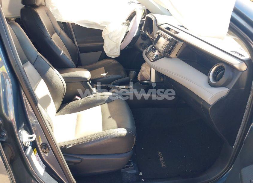 Photo 6 of 2013 Toyota Rav4 XLE (VIN 2T3WFREV1DW027341)