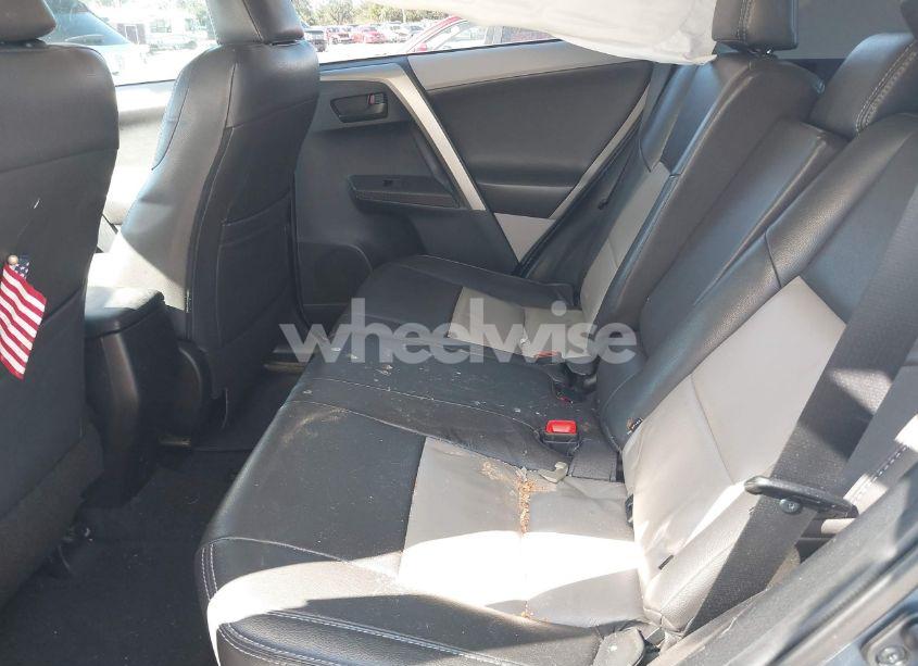 Photo 7 of 2013 Toyota Rav4 XLE (VIN 2T3WFREV1DW027341)