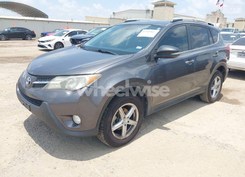 Photo 2 of 2014 Toyota Rav4 XLE (VIN 2T3WFREV1EW088030)