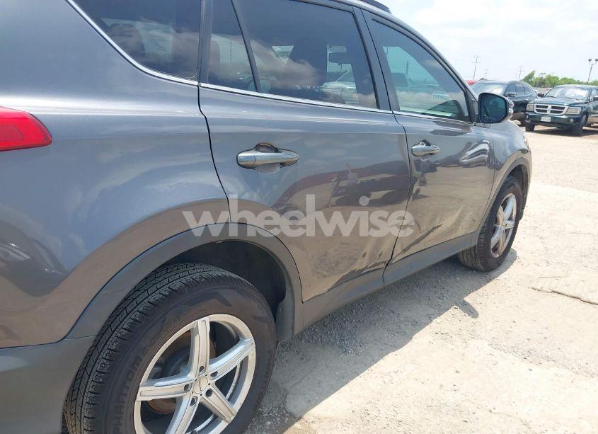 Photo 6 of 2014 Toyota Rav4 XLE (VIN 2T3WFREV1EW088030)