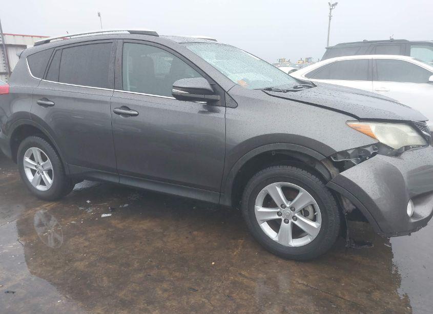 Photo 14 of 2014 Toyota Rav4 XLE (VIN 2T3WFREV1EW127652)