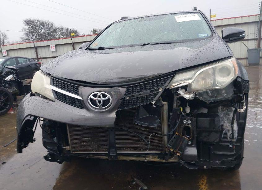 Photo 6 of 2014 Toyota Rav4 XLE (VIN 2T3WFREV1EW127652)