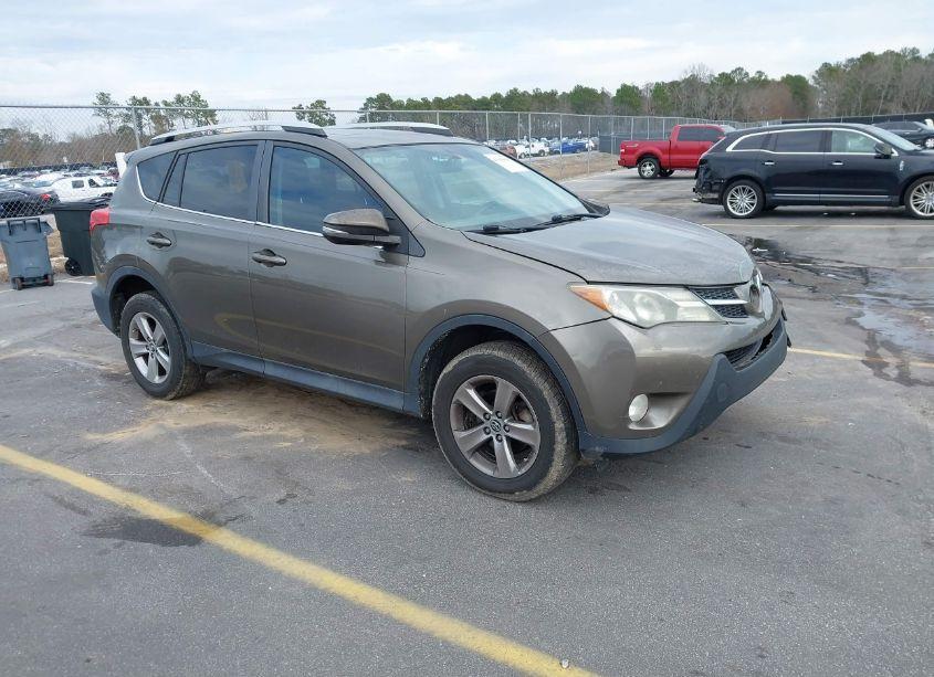 2015 Toyota Rav4 XLE (VIN 2T3WFREV1FW175590) main photo