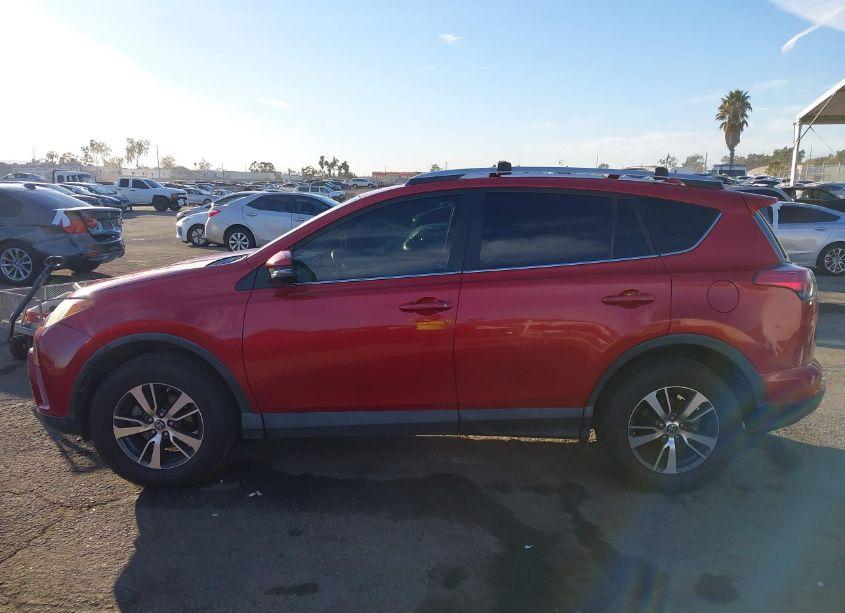 Photo 14 of 2016 Toyota Rav4 XLE (VIN 2T3WFREV1GW249432)