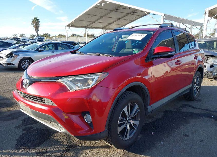 Photo 2 of 2016 Toyota Rav4 XLE (VIN 2T3WFREV1GW249432)