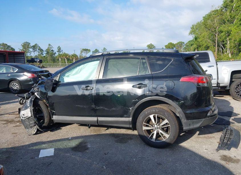 Photo 14 of 2017 Toyota Rav4 XLE (VIN 2T3WFREV1HW335616)